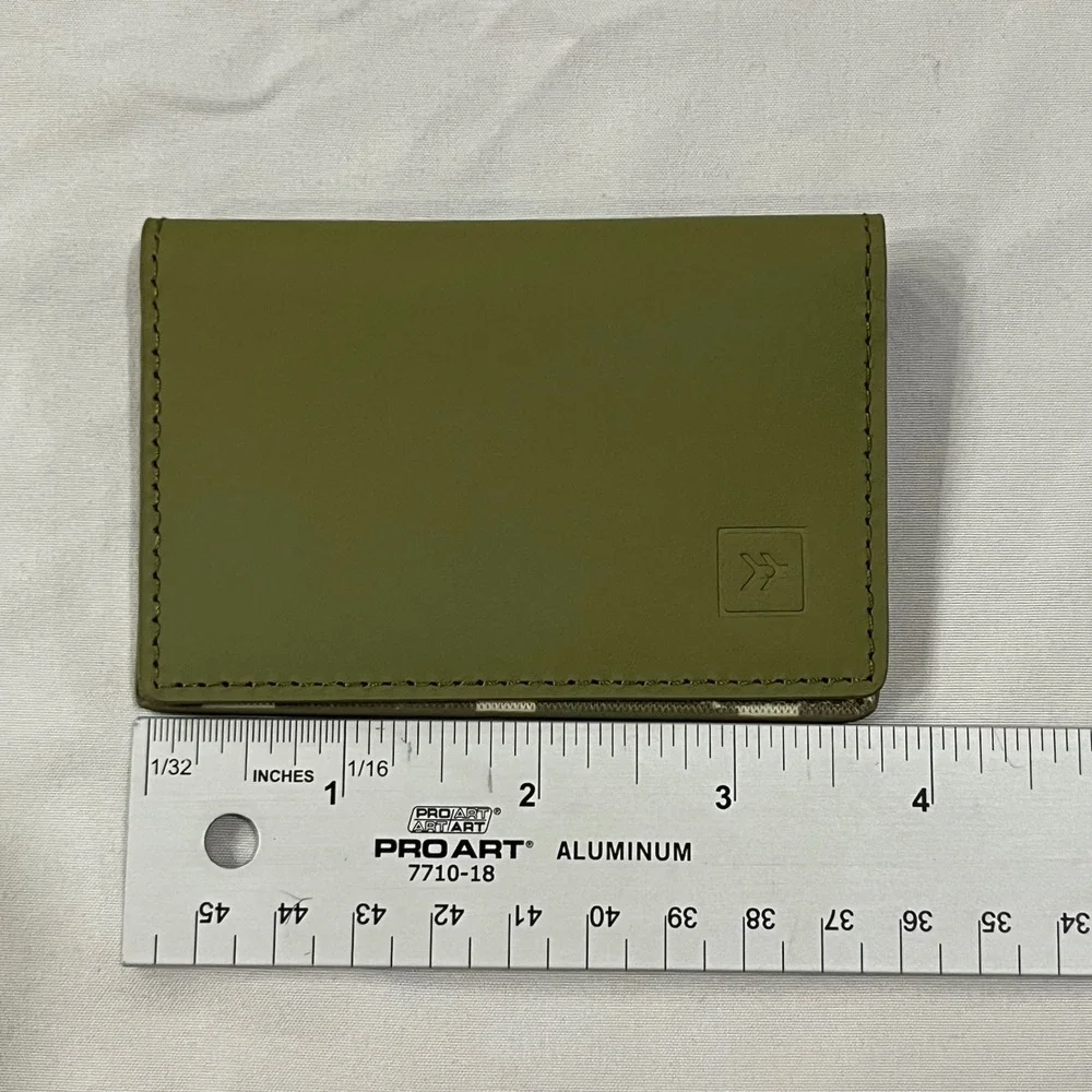 Thread Scout Bifold Wallet Olive‎ Green Checkerboard Pattern